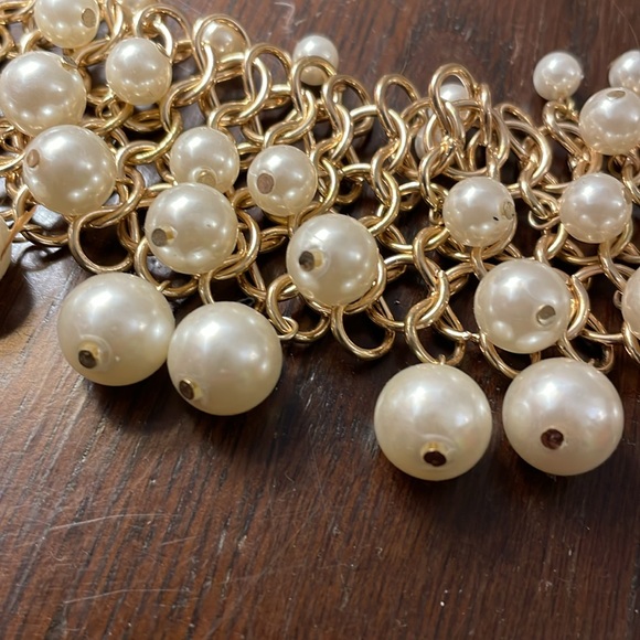 PEARL NECKLACE AND EARRING SET - Picture 2 of 6